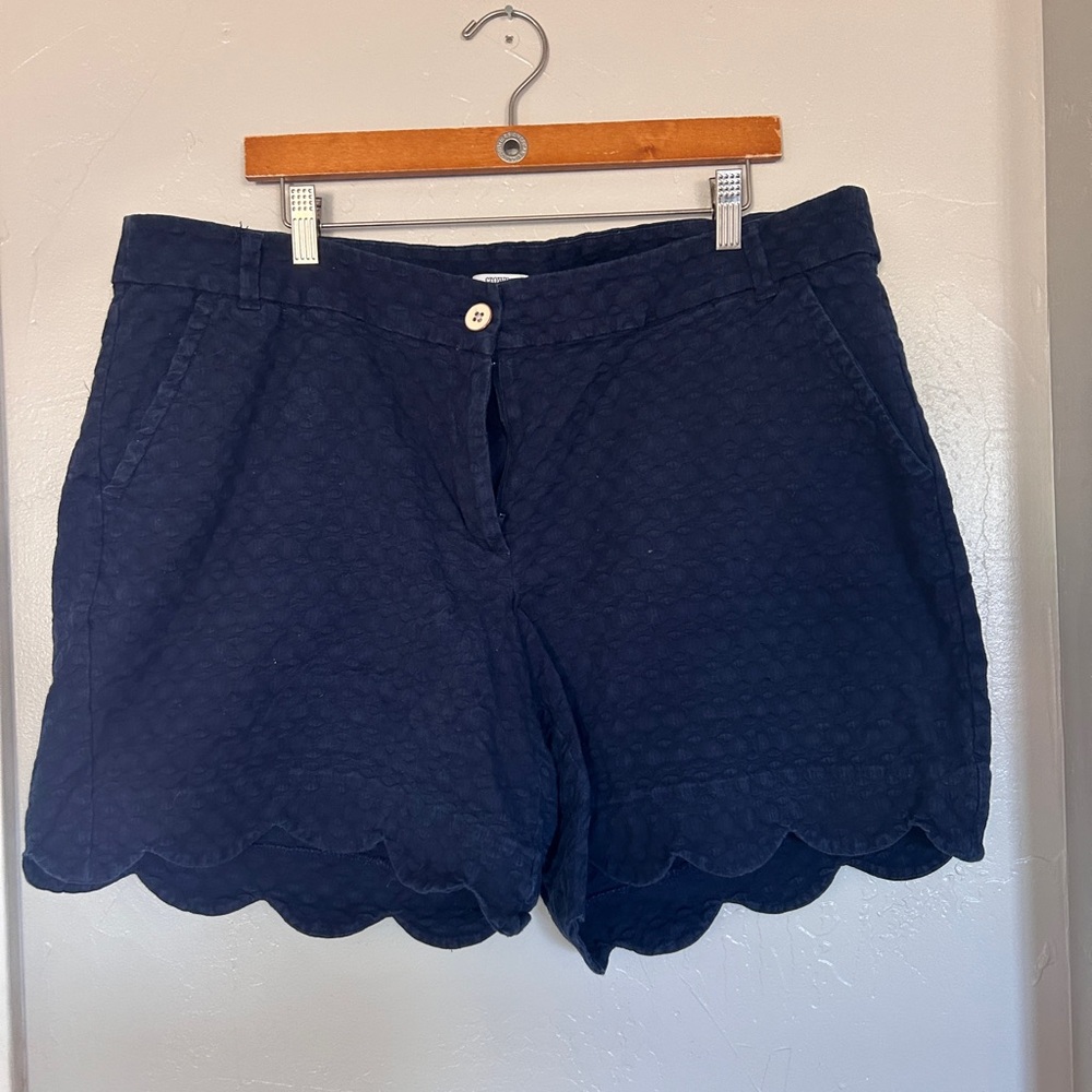 Crown & Ivy Dark Blue Scalloped Hem Shorts